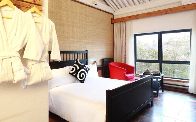 Zuoyouke Theme Hotel