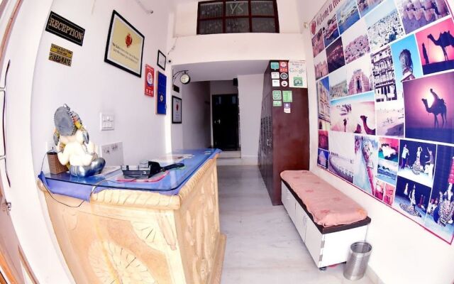 Hotel Yellow Stone