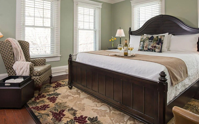 Steeles Tavern Manor