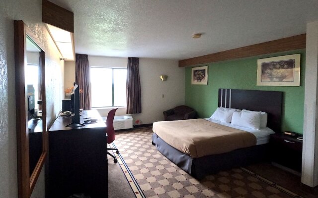 Pleasant Stay Inn & Suites