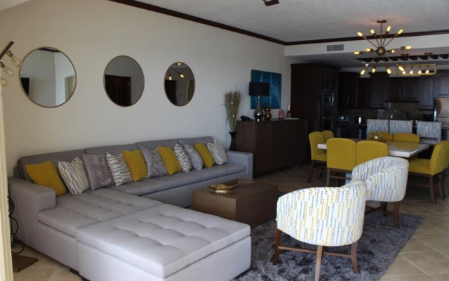 Sonoran Sky 2BR Upper 704 Sky by Casago