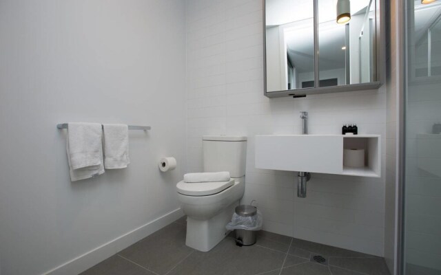 Stunning Apartment In Parkville