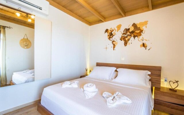Reisis Family Residence