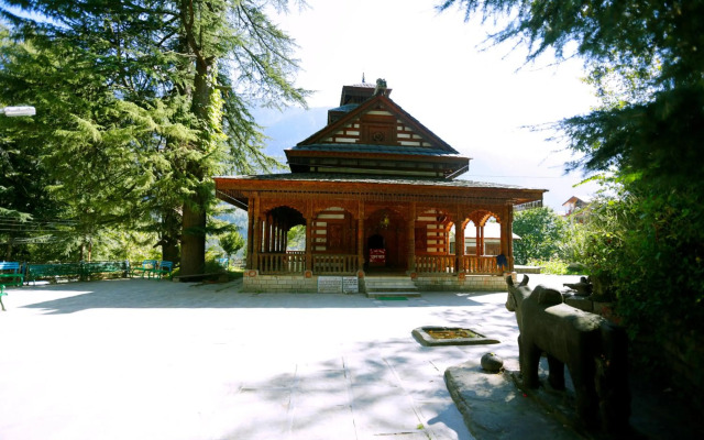 Glacier Resorts