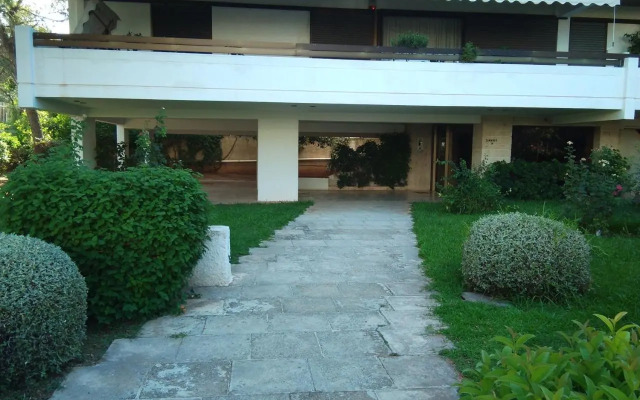 Glyfada Seabreeze Apartment