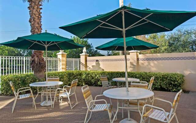 La Quinta Inn & Suites by Wyndham Sunrise