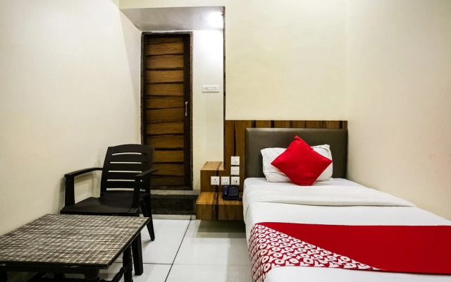OYO 3931 Hotel Hiramani