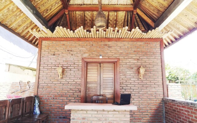 Oyo 1096 Bungalow And Restaurant Anda