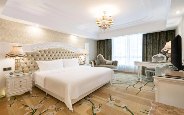 Guilin Bravo Hotel