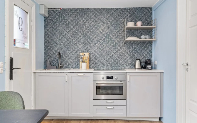 Central studio apartment