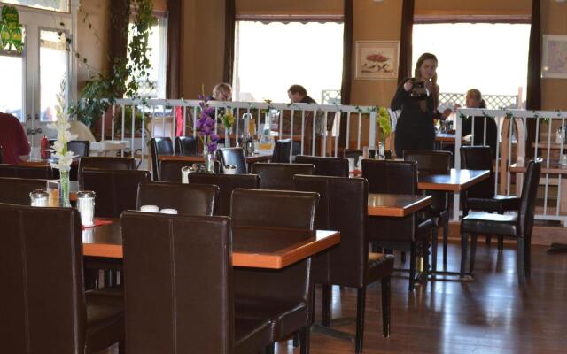 Canadas Best Value Inn & Suites Castlegar