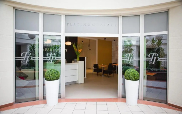 Platinum Apartments Aparthotel