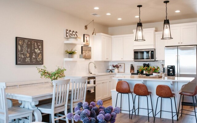 Magnolia by Freedom Vacation Rentals