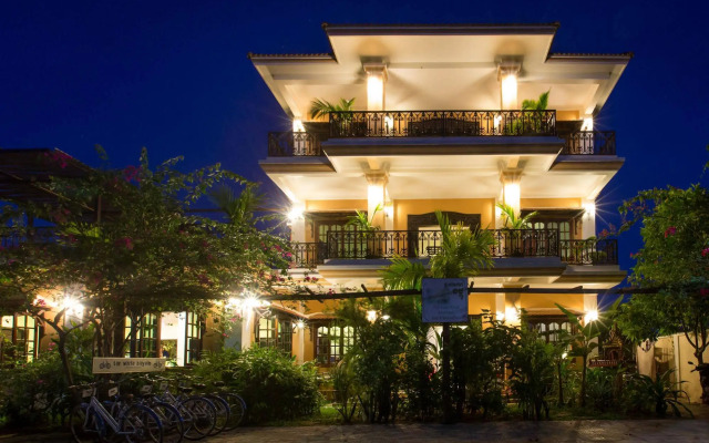 The Rose Apple Boutique Bed & Breakfast