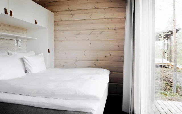 Arctic TreeHouse Hotel