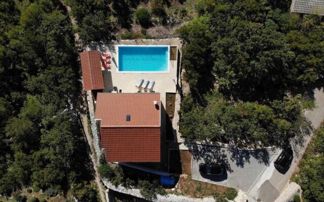 Holiday Home-big Swimming Pool-amazing Views