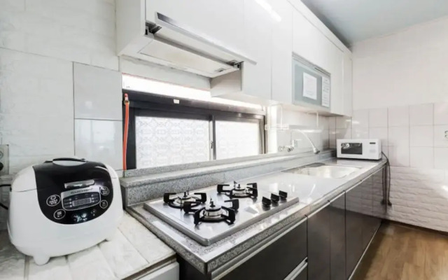 Goseong Good Day House Pension