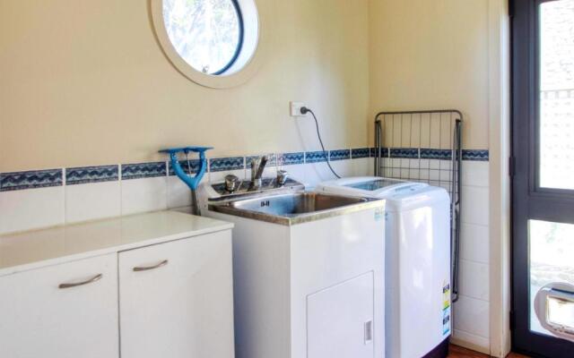 Tuhua Views - Waihi Beach Holiday Home