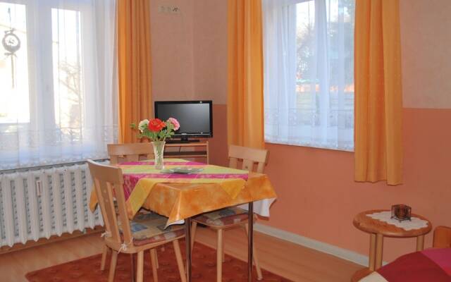 Simplistic Apartment in Kühlungsborn near Beach