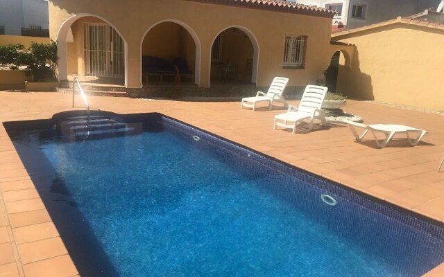 89-bonita Casa con Piscina Privada