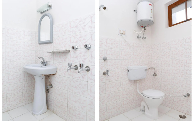 OYO 13759 Hotel Galwan Palace