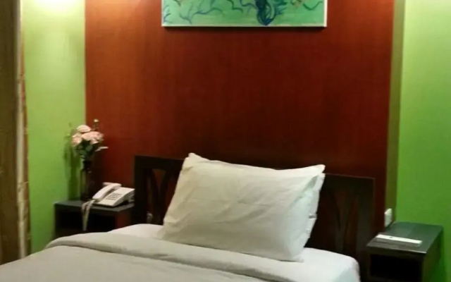 Tinhat Boutique Hotel and Restaurant