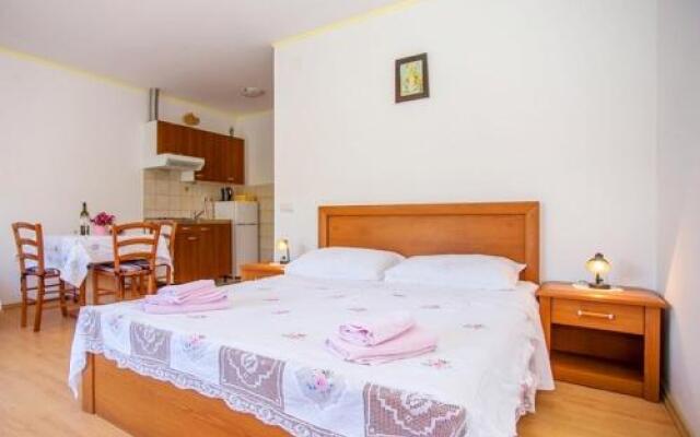 Apartment Varezic