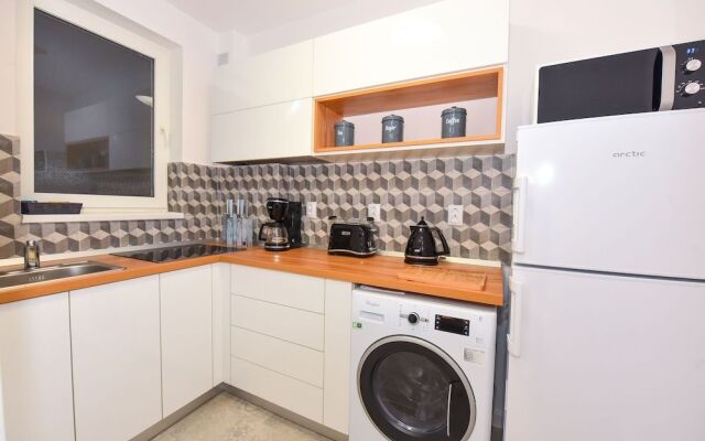 Primo - One Bedroom Apartment - Next to Cismigiu Park and Victoria Avenue