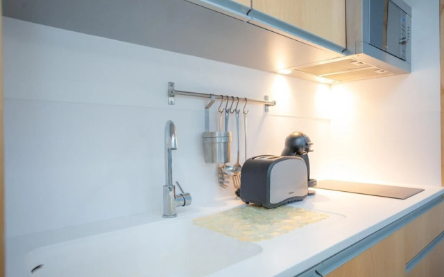 Refugio do Relogio by Rent4all