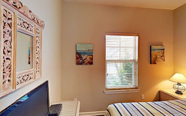 701NS Barefoot Getaway by RedAwning