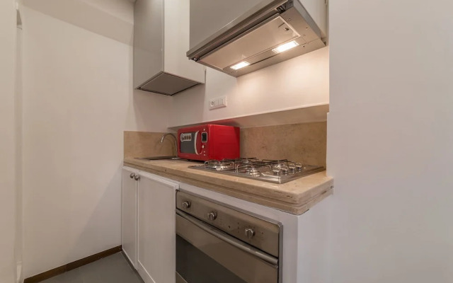 Montecitorio Lovely Apartment