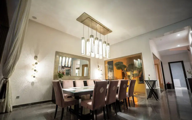Palais Gen Eden Marrakech – Séjour VIP avec Piscine, Restaurant et Services Premium
