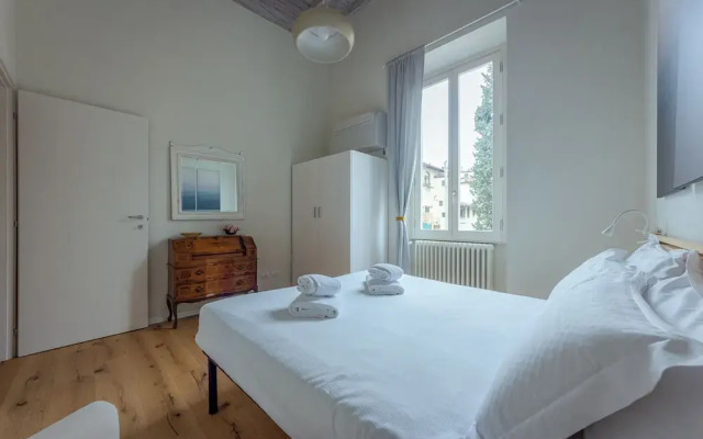 Borgo Pinti's Duplex Apartment