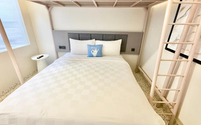Hotel With OK