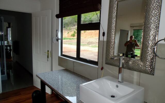 Old Mill Country Lodge & Restaurant