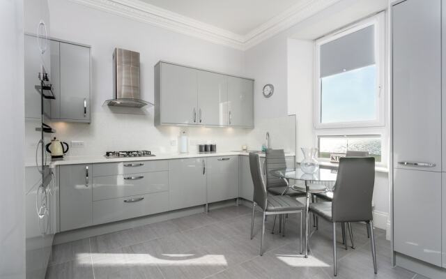 Coastal Retreat - Donnini Apartments