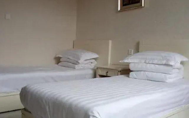 Anxin Huaxin Hotel