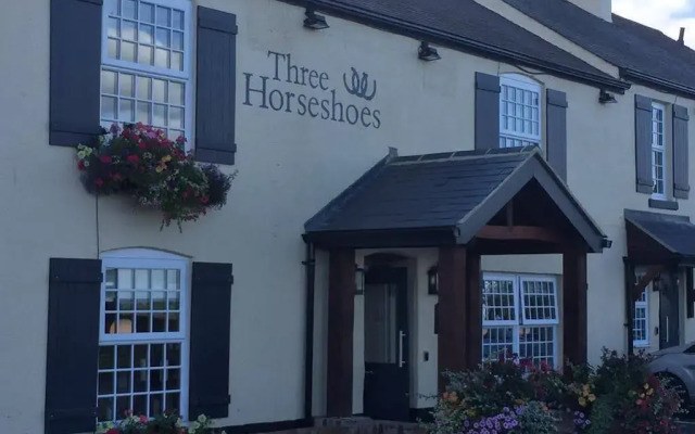 The Three Horseshoes