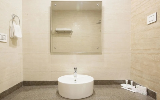 OYO 17099 Ambika Residency
