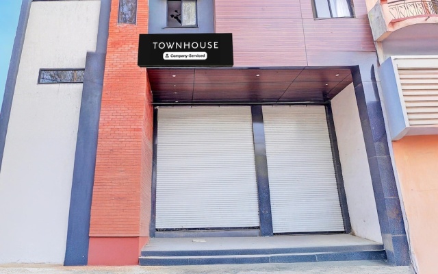 Super Townhouse LIG