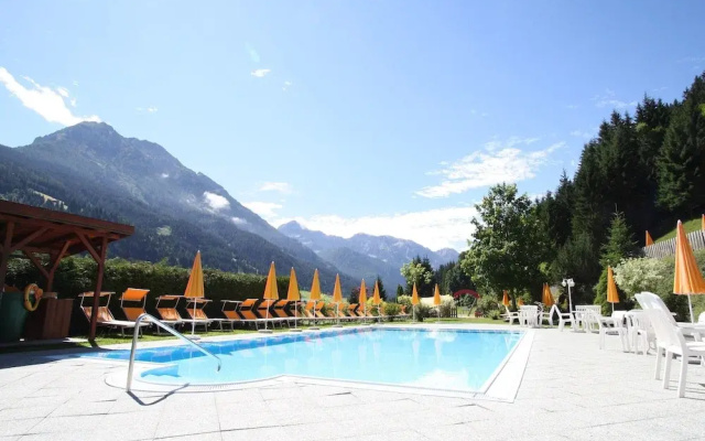 Appealing Apartment in Kleinarl With Ski-storage