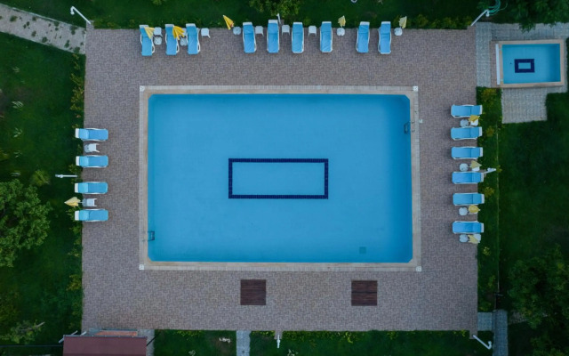 Apella Hotel