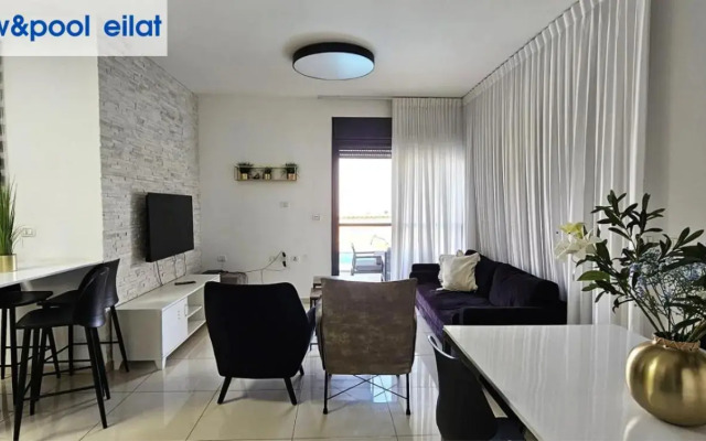 sea view & pool eilat