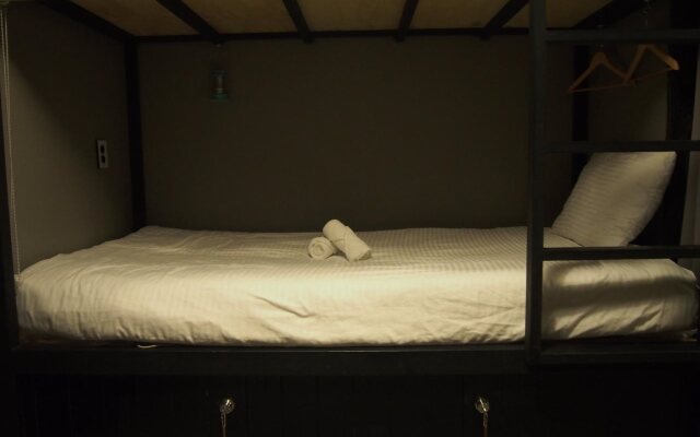 The Bay Guesthouse - Hostel