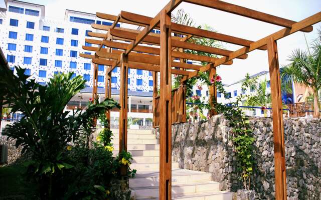 Best Western Plus Serene Atlantic Hotel