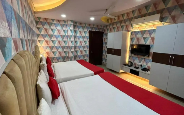 OYO Flagship 121 Hotel Sahu
