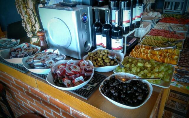 Bucoleon by Cheers