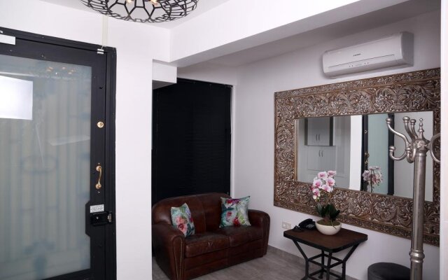 BGuest Hotel & Residence