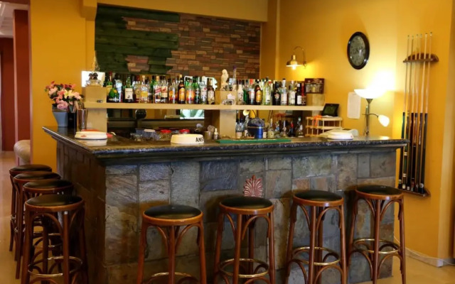 Sunrise Inn Hotel
