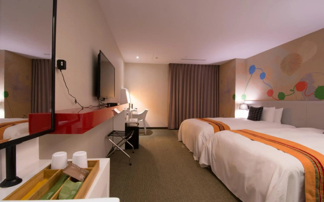 Travel Art Inn